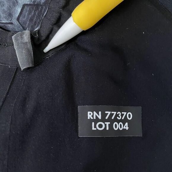 TYR Avictor 2.0 Open Back Technical Swimsuit Womens Size 26 Black Kneeskin - Picture 9 of 15